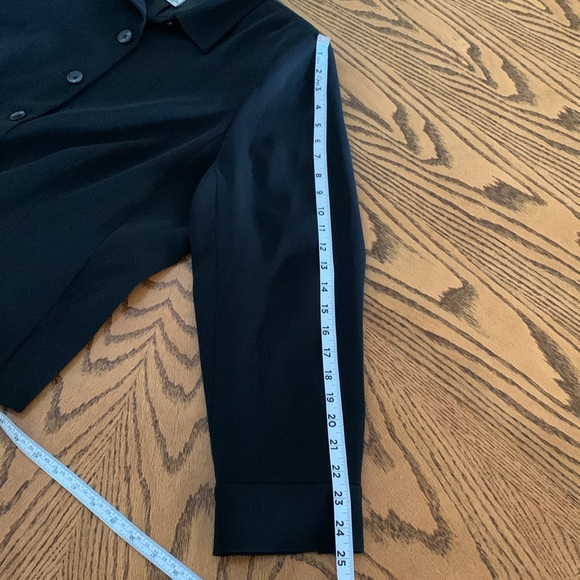 Modest Covington Woman dressy long sleeve black jacket with black lining. - Picture 8 of 9